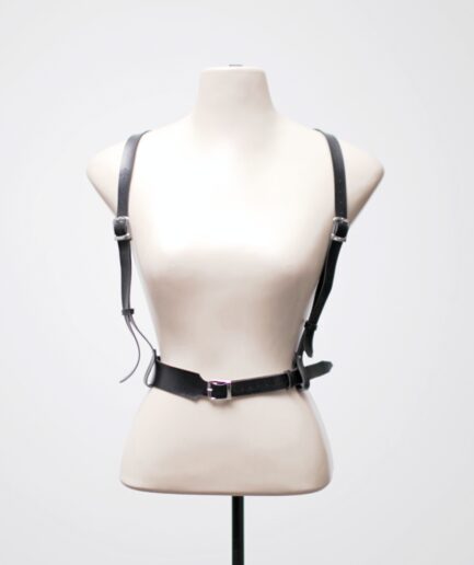 [G/GG] Harness suspensório de courino com argolas e fivelas