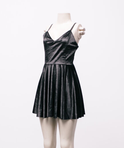 [P] Vestido godê de alcinha em veludo Dark Alien