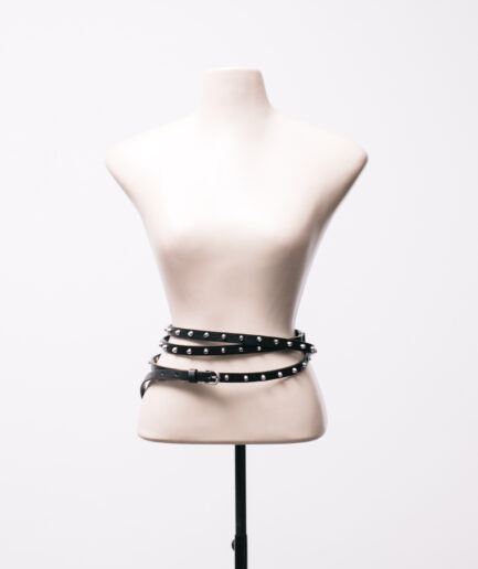 [U] Cinto de courino com spikes