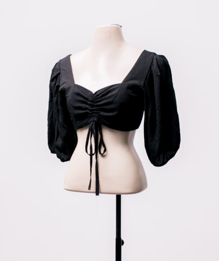 [P] Cropped com mangas bufantes e drapeado