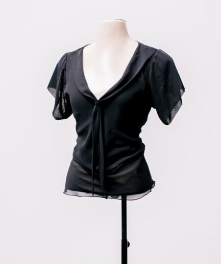 [P/M] Blusa de tule com detalhe de laço