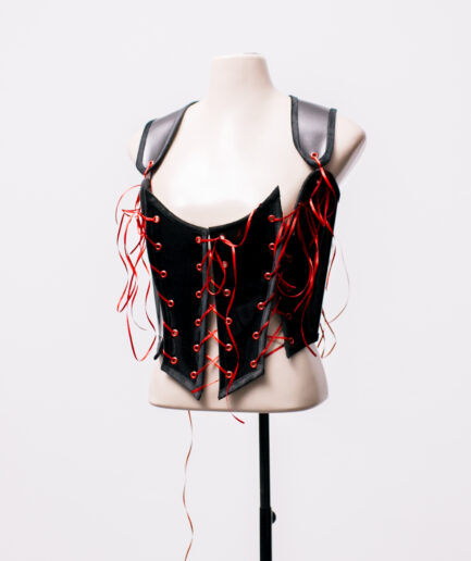 [M] Corselet stay de vinil com amarrações Ateliê Magicarium