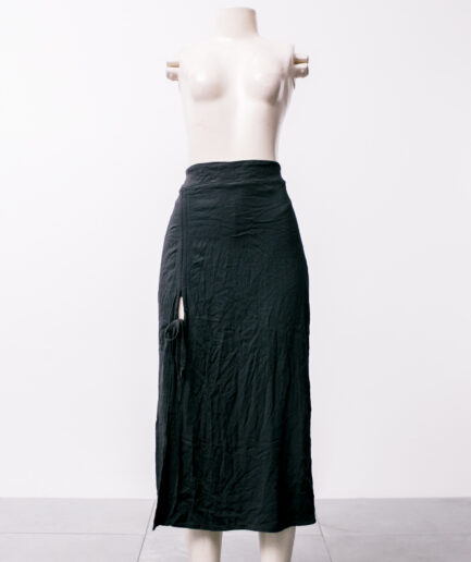 [M/G] Shorts-saia de viscose com fenda