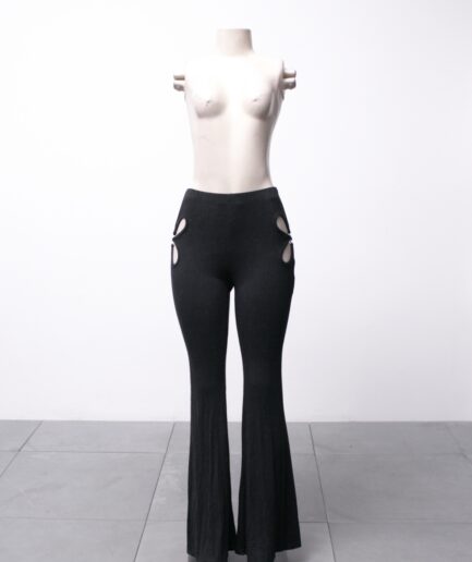 [P] Calça flare com abertura na lateral e argola Shein