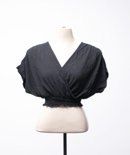 [P/M] Cropped de viscose com decote cruzado