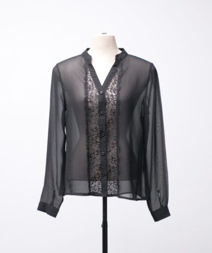 [P/M] Camisa manga longa de tule com detalhes de renda Clock House