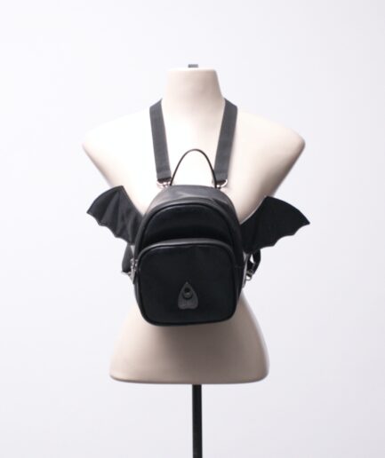 Mini mochila de courino com asas de morcego Reversa