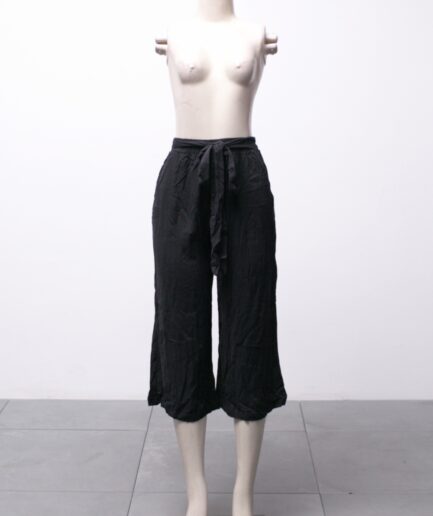 [M/G] Calça pantacourt de viscose com bolsos