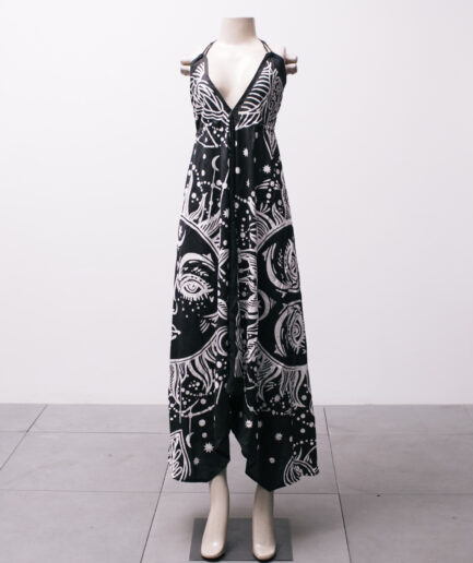 [P/M] Vestido longo de viscose com pontas e estampa mística de sol e lua