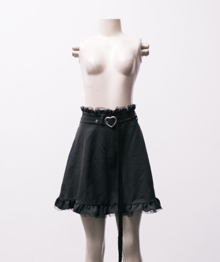 [M] Saia evasê com detalhes de renda e fivela de coração Romwe