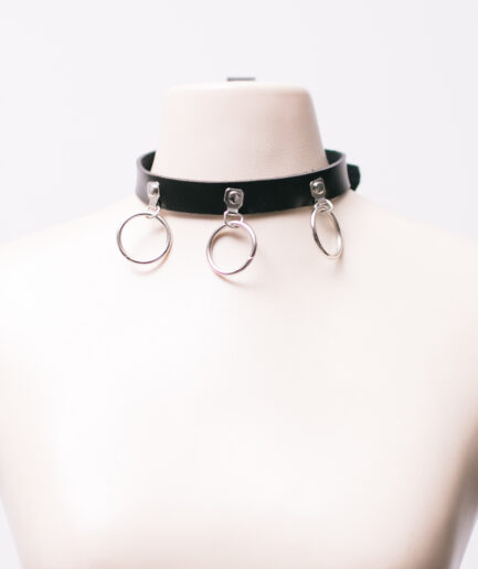 Choker de courino com 3 argolas