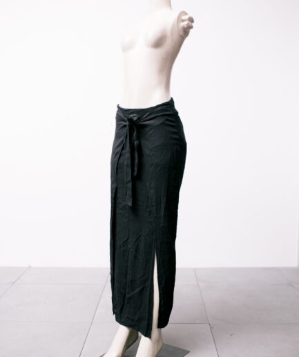 [P/M] Saia longa de viscose com fendas e laço