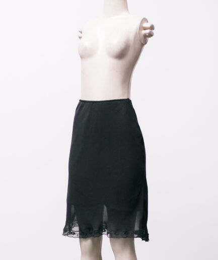 [P/M] Saia/anágua de tule com barra de renda