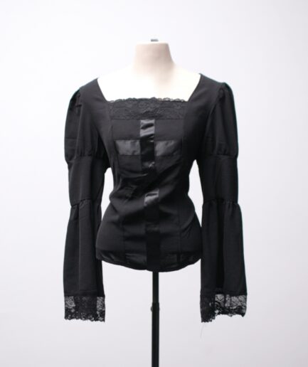 [M/G] Blusa manga longa flare com detalhe de cruz e renda Romwe