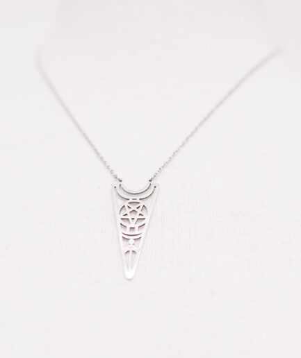 Colar com pentagrama