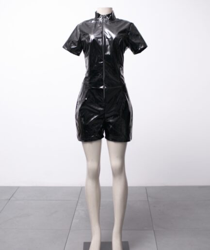 [M] Macaquinho de vinil com zíper