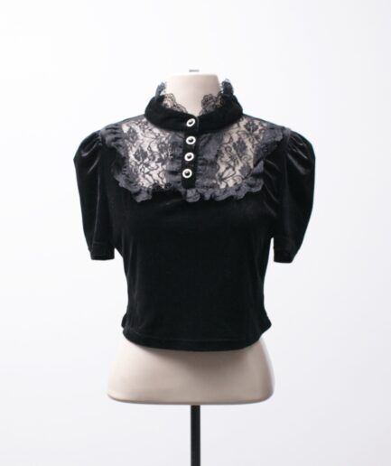 [M] cropped de veludo com renda e botões