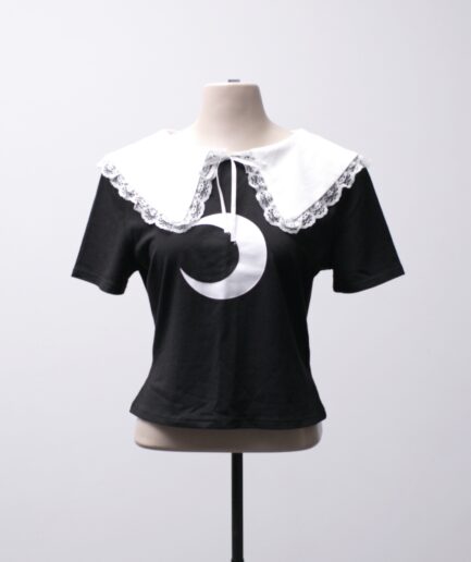 [M] blusa com gola e lua brancas
