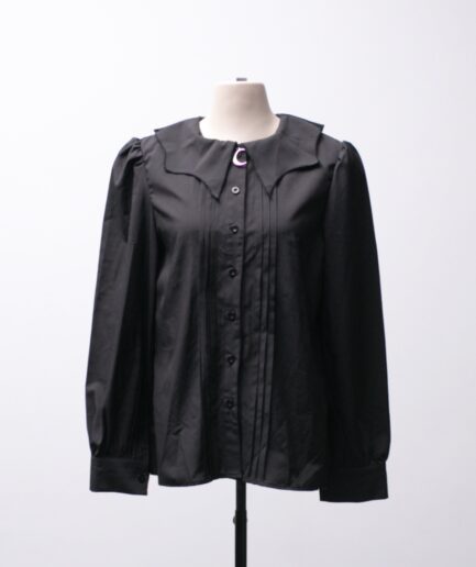 [G/GG] camisa gola morcego com pingente de lua