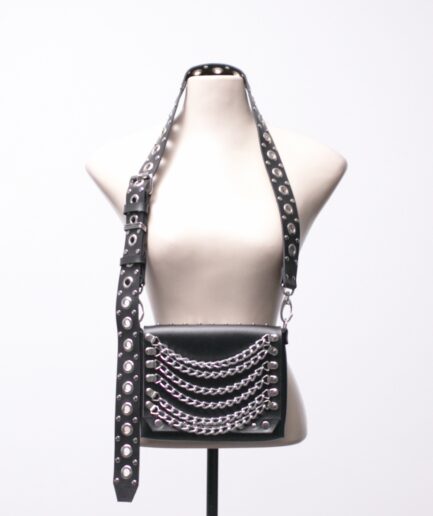 Bolsa de courino com correntes e alça de ilhoses Dark Sabbath