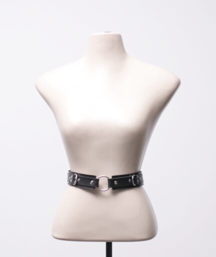 Cinto de courino com argola  rebites e meia lua Dark Sabbath