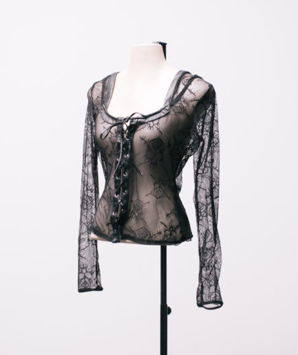 [P/M] Blusa manga longa de renda com capuz e amarração Killstar