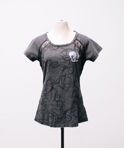 [P/M] Camiseta estonada com detalhes de renda "Jack e Sally"