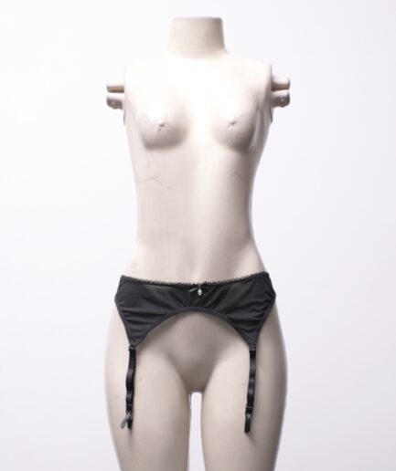 [G] Cinta-liga de tule com pingente