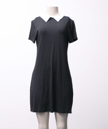 [M] vestido de malha com gola branca Reversa